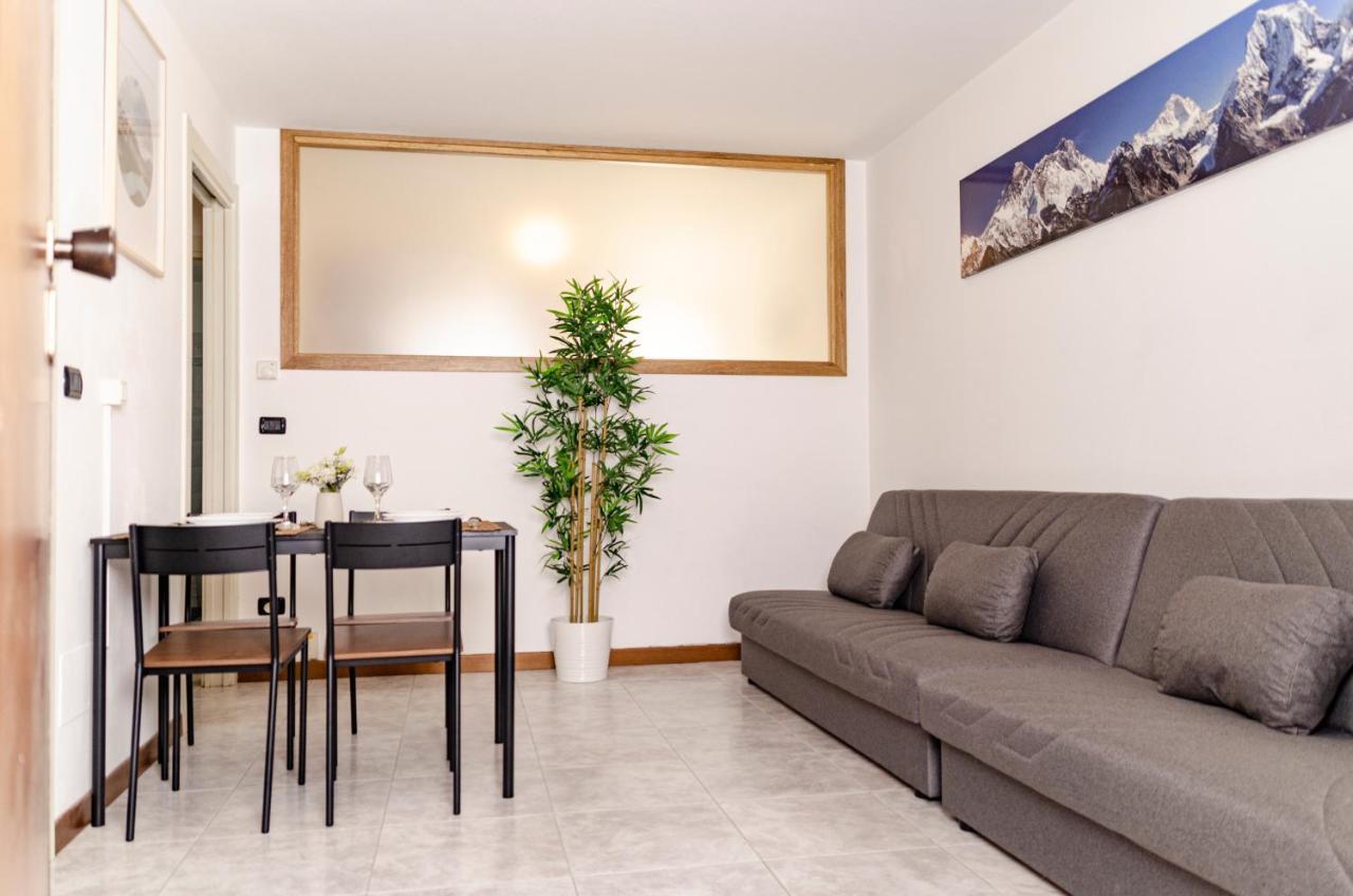 [Centro Storico] ☆☆☆☆☆ K2 Apartment Aosta Esterno foto